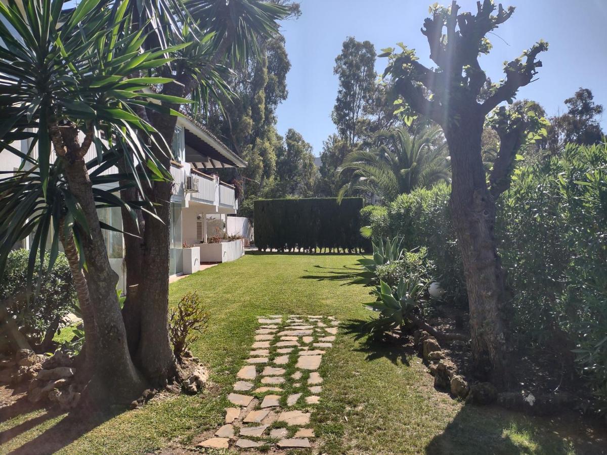 Puerto Banus Apartment Near Beachfront, Sunny Terrace, Pool, Tennis Court, Parking And Movies Projector Marbella Eksteriør billede