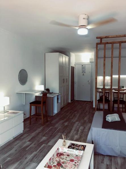 Puerto Banus Apartment Near Beachfront, Sunny Terrace, Pool, Tennis Court, Parking And Movies Projector Marbella Eksteriør billede